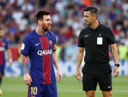 马宁进攻有利梅西么,马宁判罚风格如何,梅西为何点赞马宁