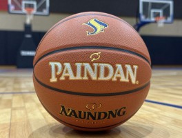 摩顿篮球是什么牌子,手感怎么样,和斯伯丁威尔胜对比哪个好,选购指南