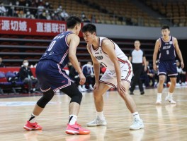 篮球快速变向,如何有效降低重心,怎样提升变向爆发力,膝盖疼痛如何避免