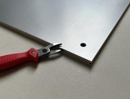 铝扣板裁孔包边怎么裁,开孔工具如何选,收边条怎么安装