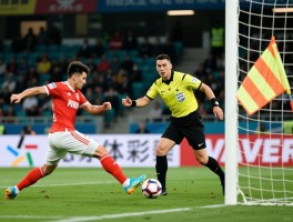 进攻有利绝杀球被吹,进攻有利原则如何判定,裁判误判怎么办,VAR如何影响判罚