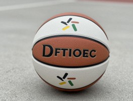 篮球100以下选购攻略,百元内篮球哪个品牌性价比高,室外水泥地用什么篮球好