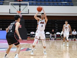 篮球小陀螺,转身过人技巧怎么练,如何避免原地旋转,职业球员如何运用