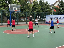 打篮球的与跳广场舞的场地之争，冲突根源是什么，如何实现资源共享