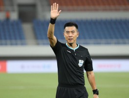 进攻有利单手,裁判手势有几种,什么情况用单手有利,与双手有利区别在哪