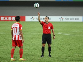 球员打裁判,会面临哪些处罚,为何屡禁不止,如何有效预防