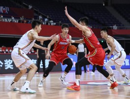 有利进攻名场面,什么是经典的团队进攻配合,哪些个人进攻技巧值得学习