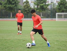 足球员训练,如何制定科学计划,在家怎么练,怎样预防运动损伤