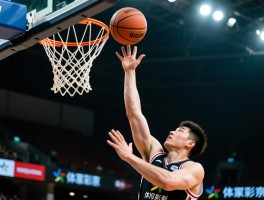 篮球抢断规则丨什么是合法抢断,打手是否犯规,如何避免犯规