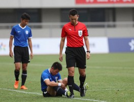 当边裁受伤,比赛如何进行,应急方案有哪些,如何避免受伤风险