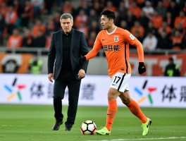 鲁能球员2017,高开低走为何遗憾收官,马加特战术是否过时,关键球员是谁