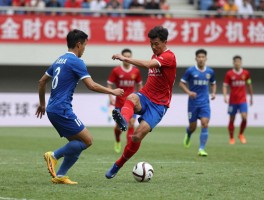 进攻有利的条件,如何创造以多打少机会,什么时候应该快速反击,怎样选择最佳进攻时机