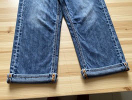 长子裁裤边，裤脚太长怎么改短，裁缝店改裤脚多少钱，自己在家如何缝裤边