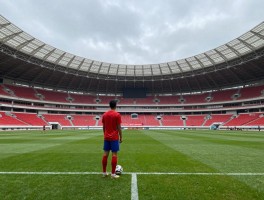 足球比篮球好丨为何是世界第一运动,对身体素质要求低吗,全球影响力谁更大