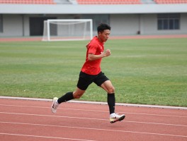 速度型球员丨如何训练爆发力,足球篮球速度训练差异,未来发展趋势分析