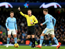 曼城进攻优势有利被吹,裁判西蒙胡珀为何改判,这次误判对曼城争冠影响多大