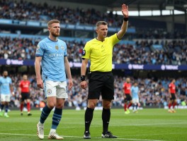 曼城有利进攻被吹，裁判为何成焦点，西蒙胡珀判罚正确吗，英超VAR如何使用？