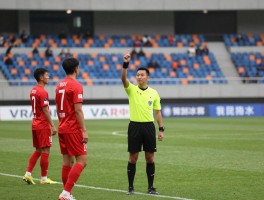 有利进攻在什么时候结束，裁判如何掌握时机，VAR如何影响判罚？