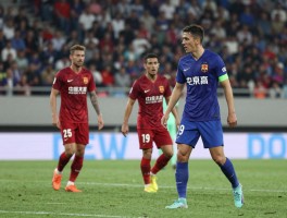 进攻有利但没进球的球员，判罚合理吗，哪些球星常错失良机，如何提高转化率