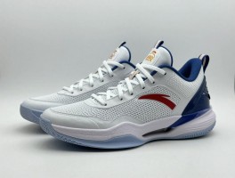 安踏加内特篮球鞋，哪代性能最出色？如何鉴别真伪，复刻版值得买吗？