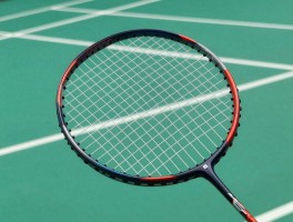 进攻拍有利于杀球吗,进攻拍如何提升杀球威力,杀球应该选什么参数球拍