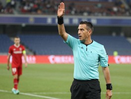 进攻有利能吹哨吗,裁判什么时候吹哨,有利原则手势解读,梅西亚斯案例解析