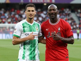 博斯球员：乔丹博斯转会费多少，亚洲杯进球多快，荷甲月最佳如何当选？