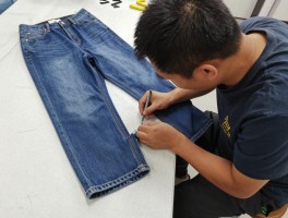 鹤壁裁裤边哪里比较专业,如何判断裁缝师傅手艺好坏,改裤脚价格一般多少钱