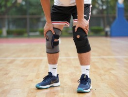 长打篮球怎么保养膝盖,膝盖疼痛如何恢复,护具怎么选择,力量训练如何做