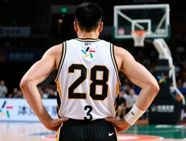 28号球员,足坛篮坛有哪些传奇,为何选择这个号码,冷门号码如何逆袭