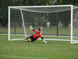 环球挑战赛点球决胜法则,心理压力如何克服,点球战术怎样制定,门将扑救有何技巧