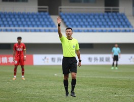 战术犯规和有利进攻,战术犯规如何定义,有利进攻规则是什么,裁判判罚尺度如何