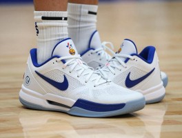 斯蒂芬库里篮球鞋,哪款实战性能强,如何选择合适款式,各代技术有何特点