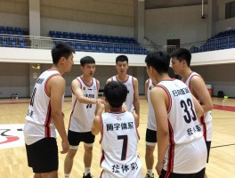 篮球与合作,团队精神如何培养,五人如何配合,沟通技巧有哪些