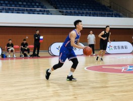 篮球花式运球教学,如何快速学会花式运球,怎样提升控球稳定性,篮球过人技巧有哪些