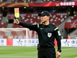 工体边裁面临哪些挑战,如何应对争议判罚,职业规范是什么