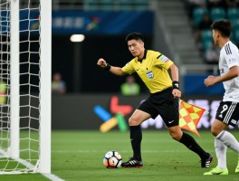 后场犯规需要掌握进攻有利嘛，适用情况有哪些，裁判如何判断，VAR会介入吗