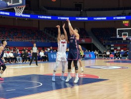 篮下进攻有利区,什么是合理冲撞区,篮下进攻有哪些技巧,如何避免进攻犯规