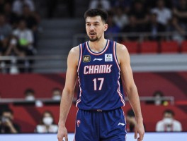 中锋的球员丨场上角色如何定义，需要具备哪些素质，现代打法有何演变？