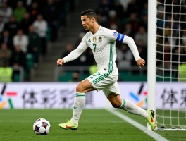 足球世界c罗反越位是什么意思,技术特点解析,实战案例分析,战术价值是什么