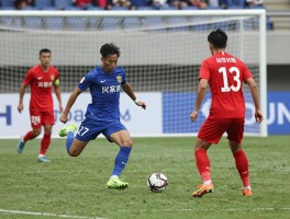 什么是进攻有利原则,犯规后进球有效吗,VAR如何介入犯规进球判罚