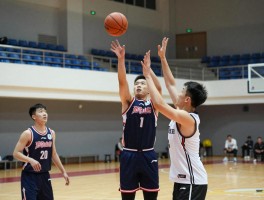 抛篮球,正确手势是怎样的,练习方法有哪些,实战中如何运用