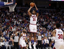 街头篮球山羊,未进NBA的最伟大球员？厄尔·麦尼考尔特,弹跳有多高,为何被誉为传奇