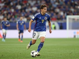 法兰克福日本球员，历史上有哪些人,最新转会是谁,表现如何评价