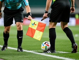 边裁角球判罚核心解析，旗语怎么示意,何时判罚,与越位如何区分