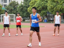 勤奋的球员丨科学训练方法有哪些,如何从普通到卓越,勤奋与天赋哪个更重要