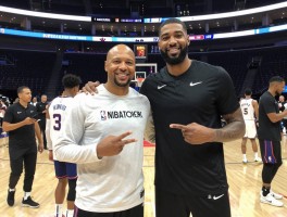 和NBA球员合影：身高差距大怎么办,怎样拍显得自然,明星都用哪些技巧