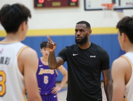 詹教练篮球,詹姆斯教练水平如何,詹姆斯如何指导年轻球员,詹姆斯执教风格是什么