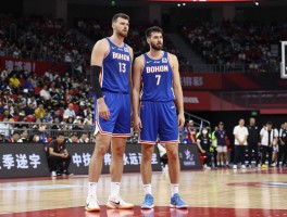 高个球员的赛场统治力，巨人球员如何扬长避短，高个球员的未来发展方向