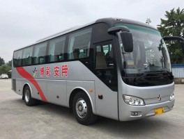 球员大巴是什么,为何如此重要,内部有哪些配置,如何成为移动主场